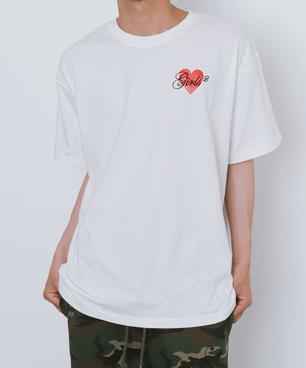 ホワイト　モデル：175cm Lサイズ着用