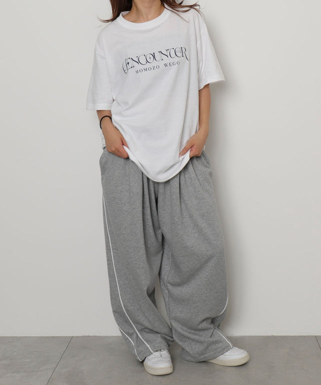 ホワイト　モデル：155㎝　Lサイズ着用