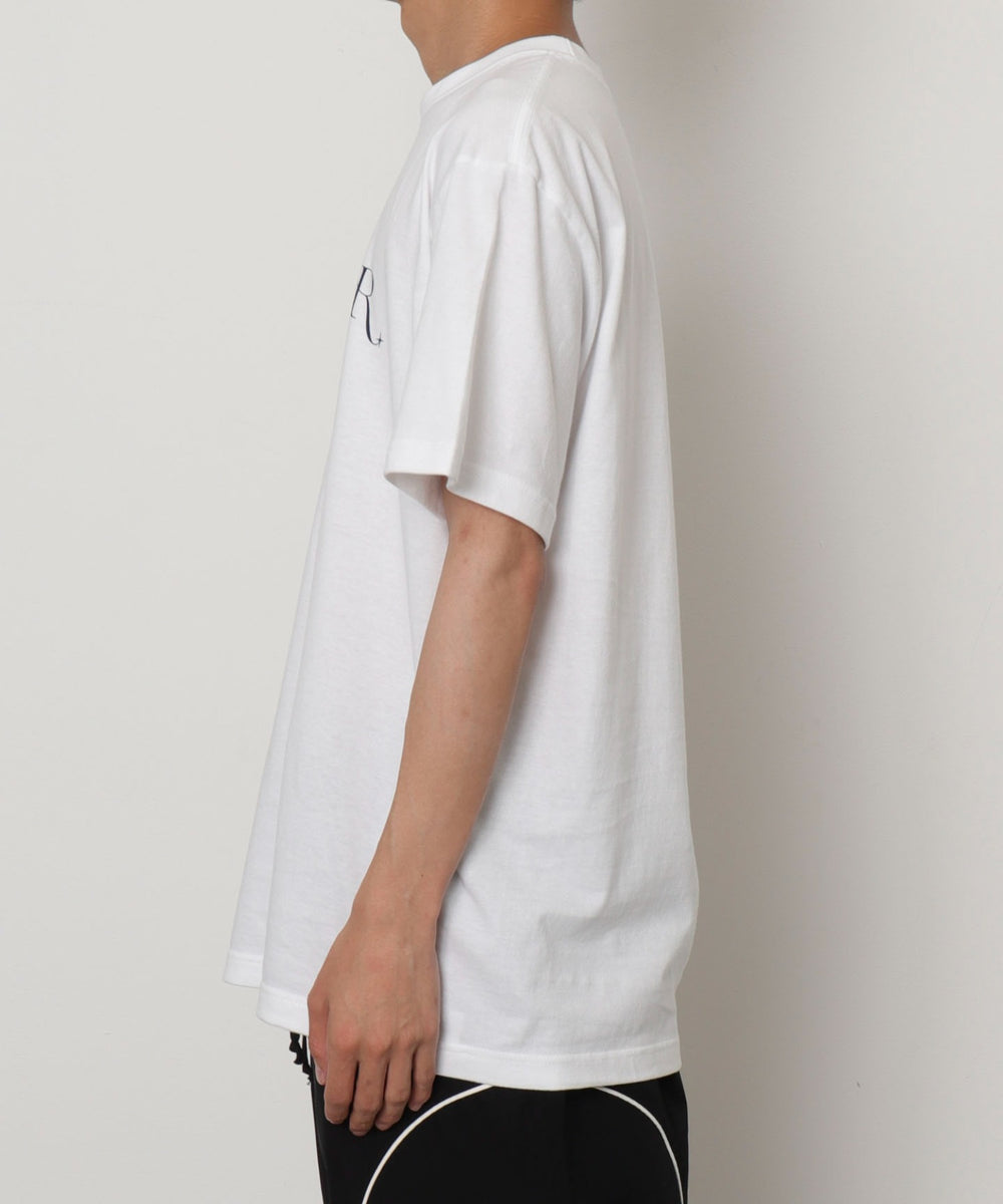 ホワイト　モデル：175㎝　Lサイズ着用