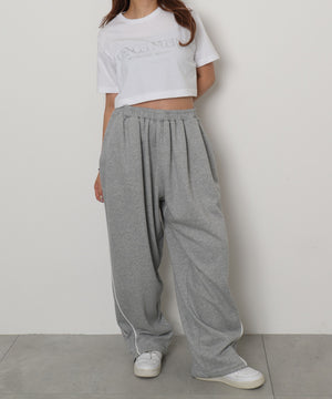 ホワイト　モデル：155㎝　F着用