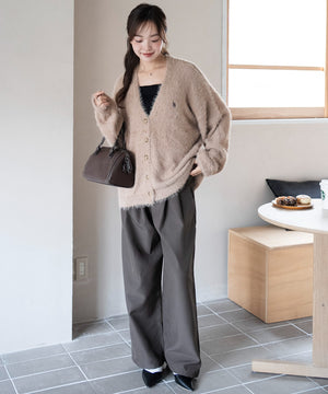 ベージュ　モデル：165cm M着用