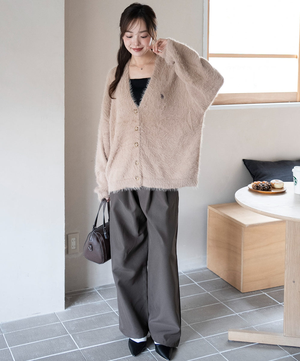 ベージュ　モデル：165cm M着用