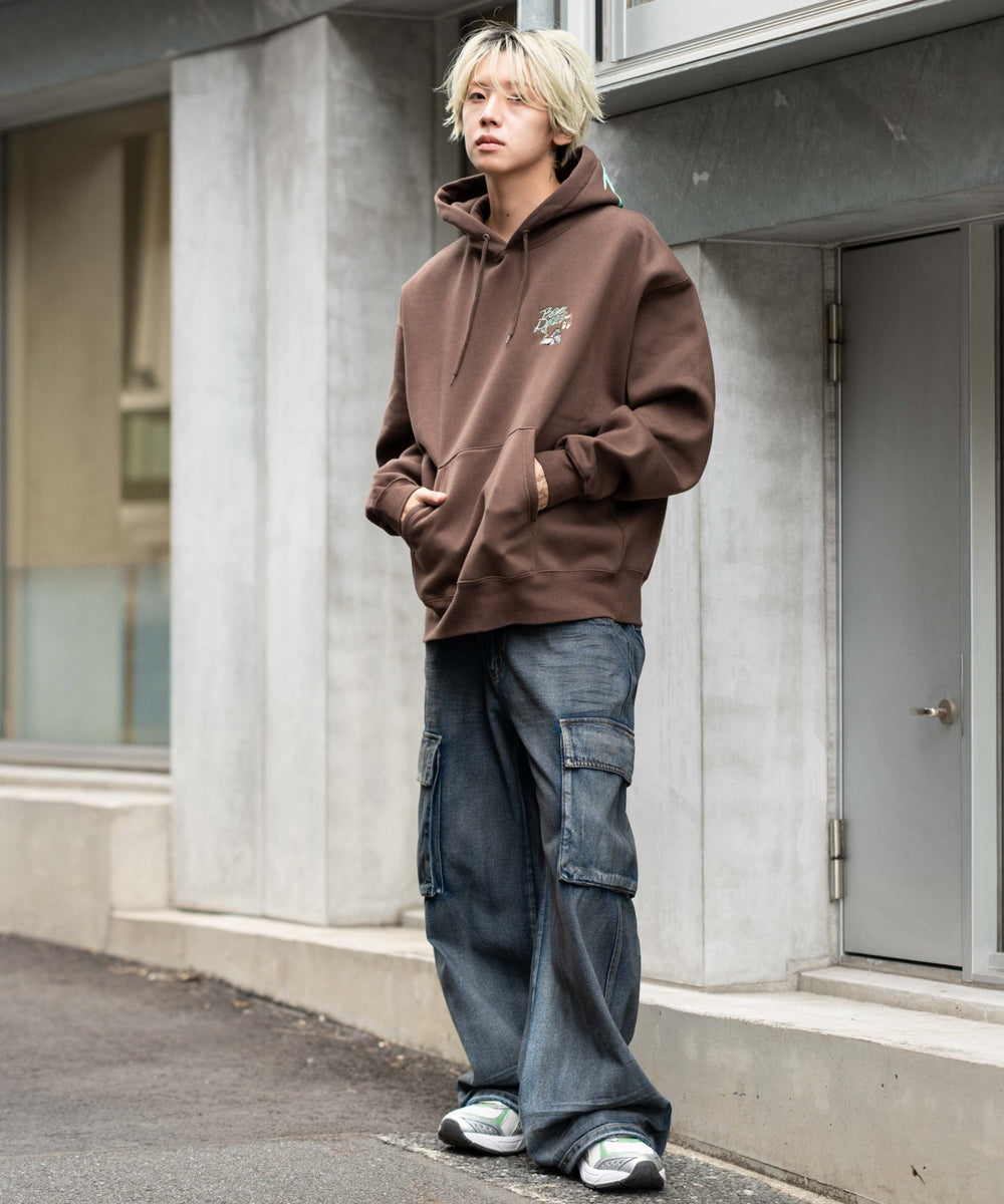 ブラウン モデル：175cm L着用