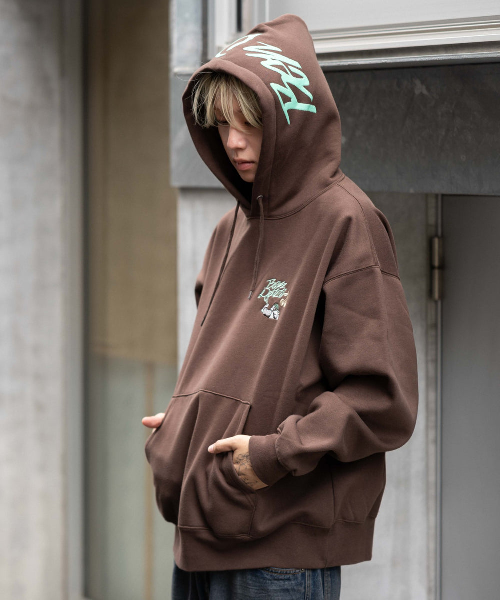 ブラウン モデル：175cm L着用