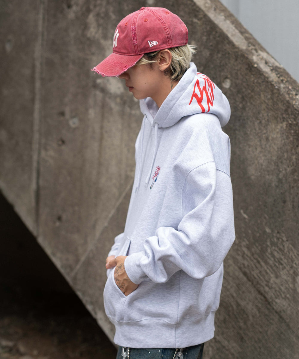 アッシュグレー モデル：175cm L着用