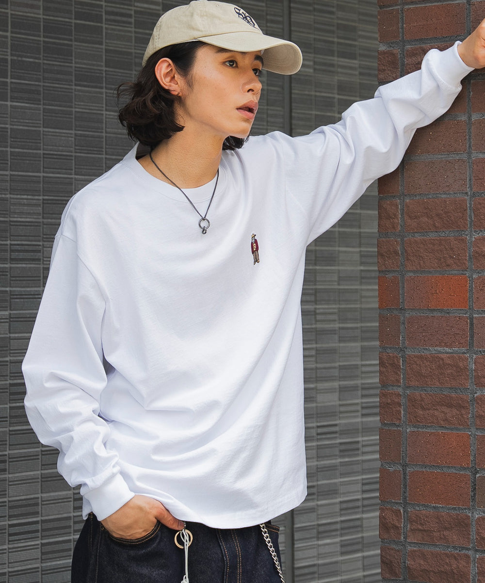 ホワイト モデル：182cm L着用