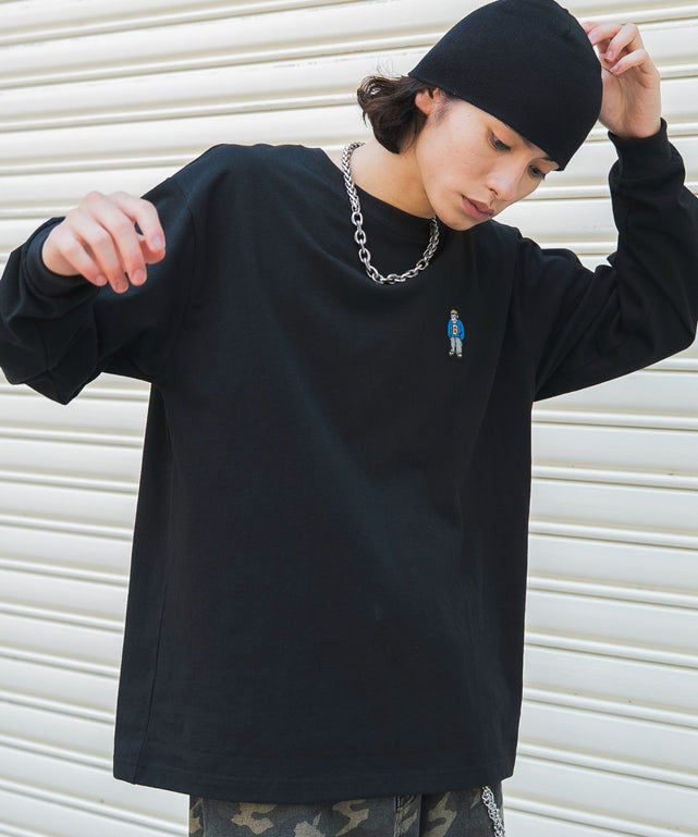 ブラック モデル：182cm L着用