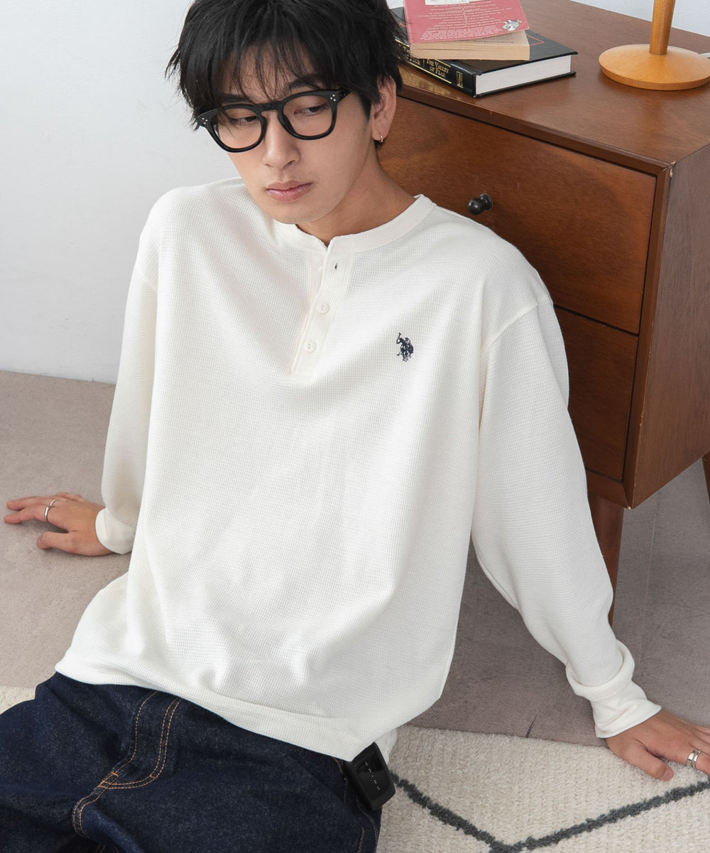 ホワイト　モデル：180cm L着用