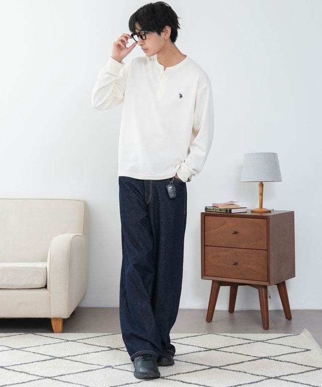 ホワイト　モデル：180cm L着用