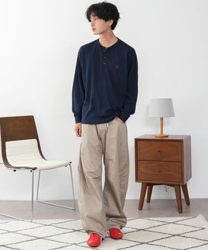 ネイビー　モデル：180cm L着用