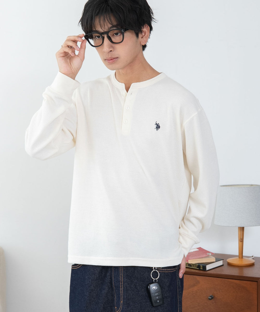 ホワイト　モデル：180cm L着用
