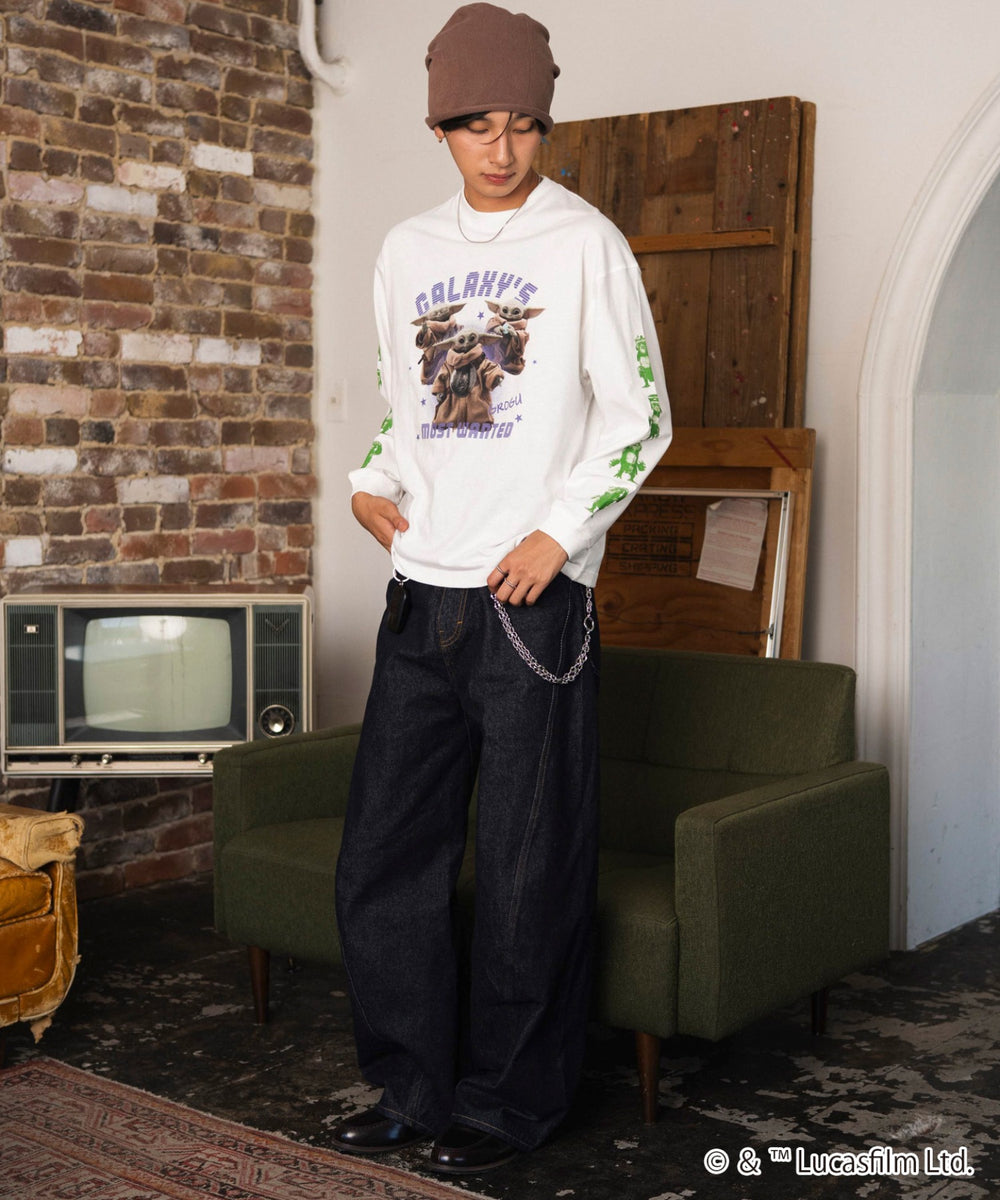 ホワイト モデル：180cm L着用