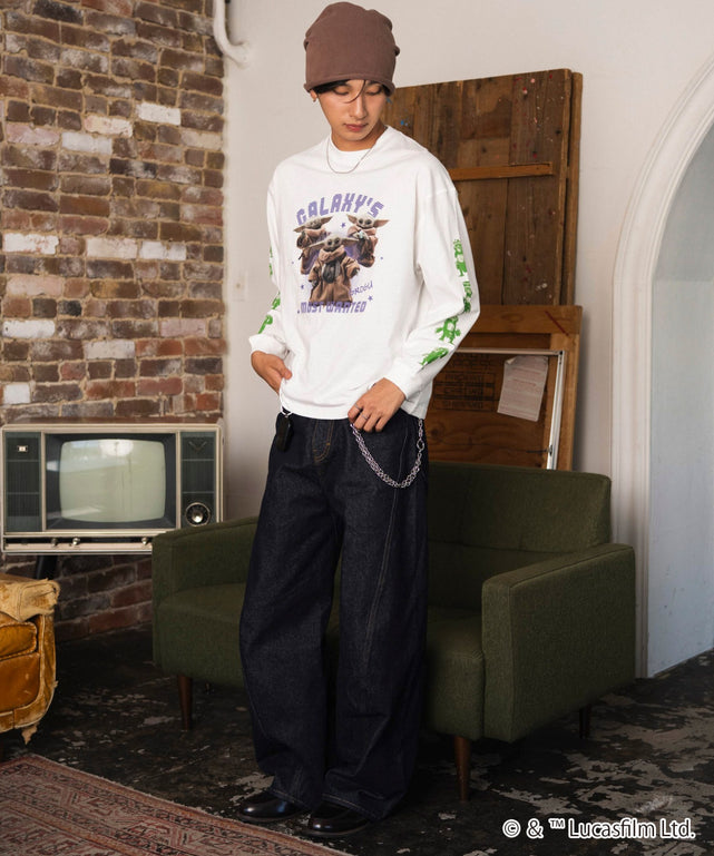 ホワイト モデル：180cm L着用