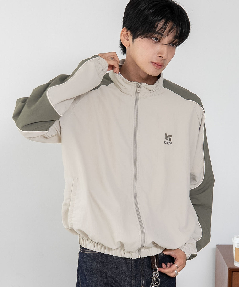 キナリ　モデル：180cm L着用