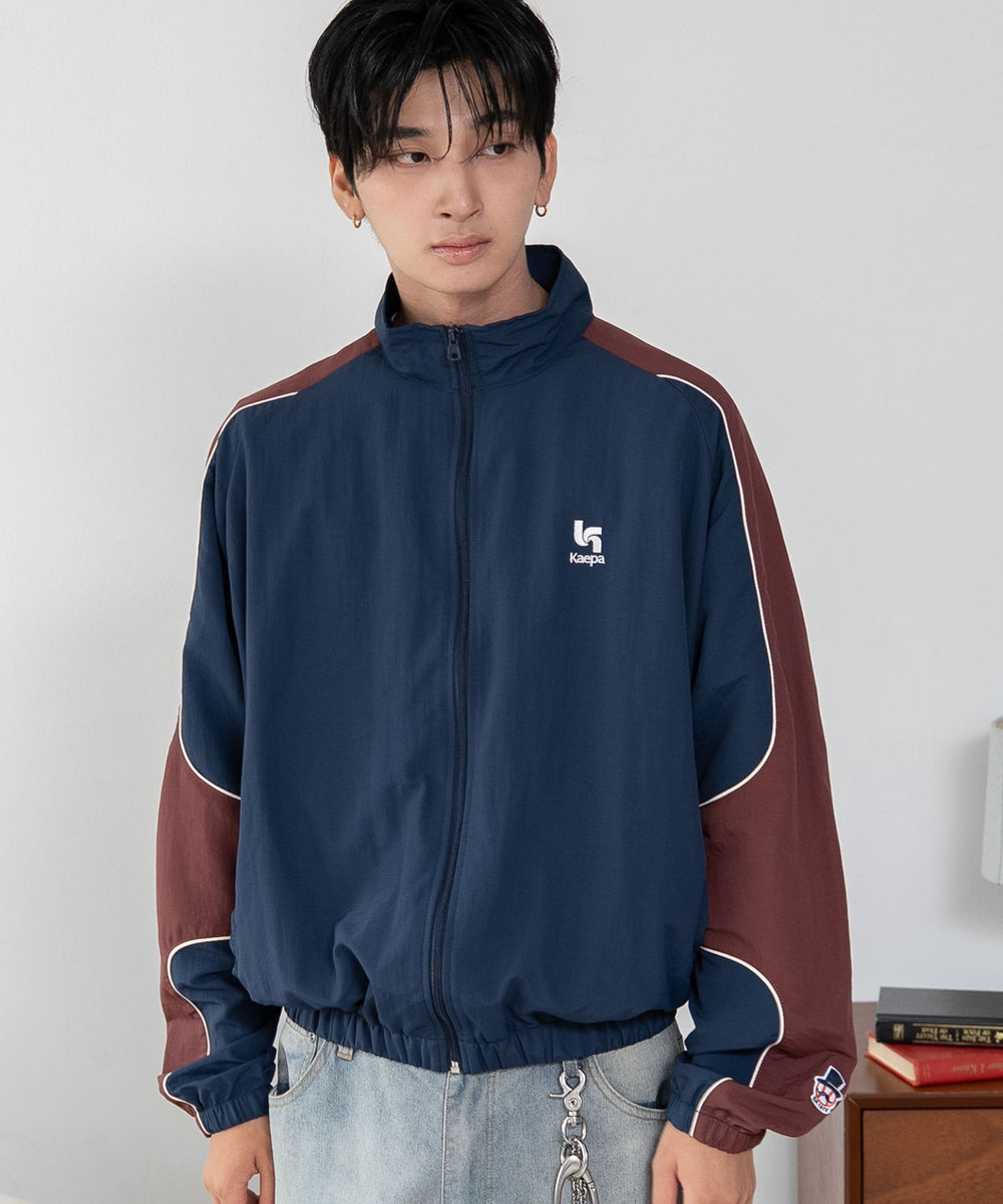 ネイビー　モデル：180cm L着用