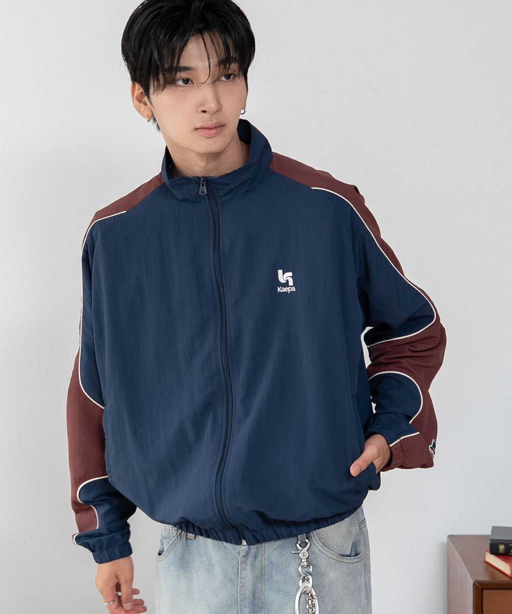 ネイビー　モデル：180cm L着用