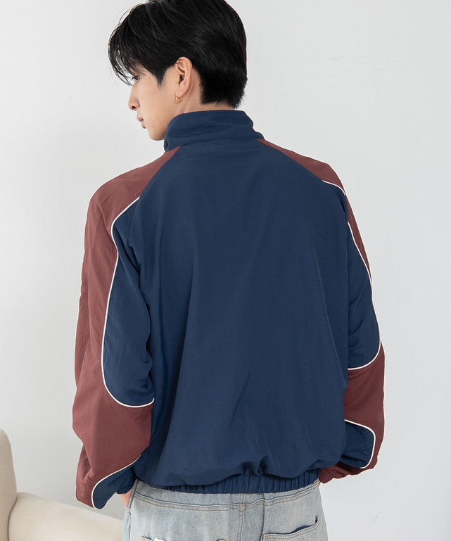 ネイビー　モデル：180cm L着用