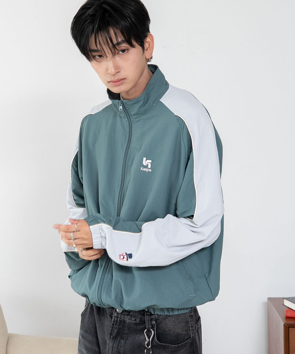 グリーン　モデル：180cm L着用