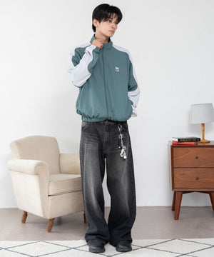グリーン　モデル：180cm L着用