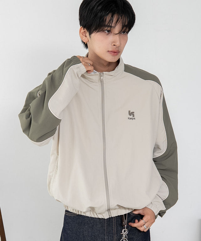 キナリ　モデル：180cm L着用