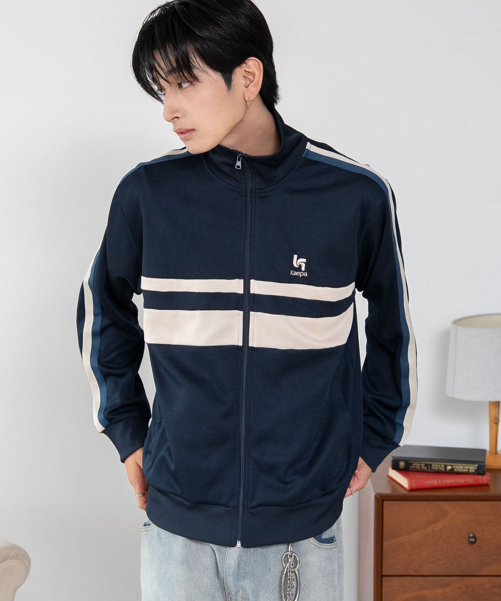 ネイビー　モデル：180cm L着用