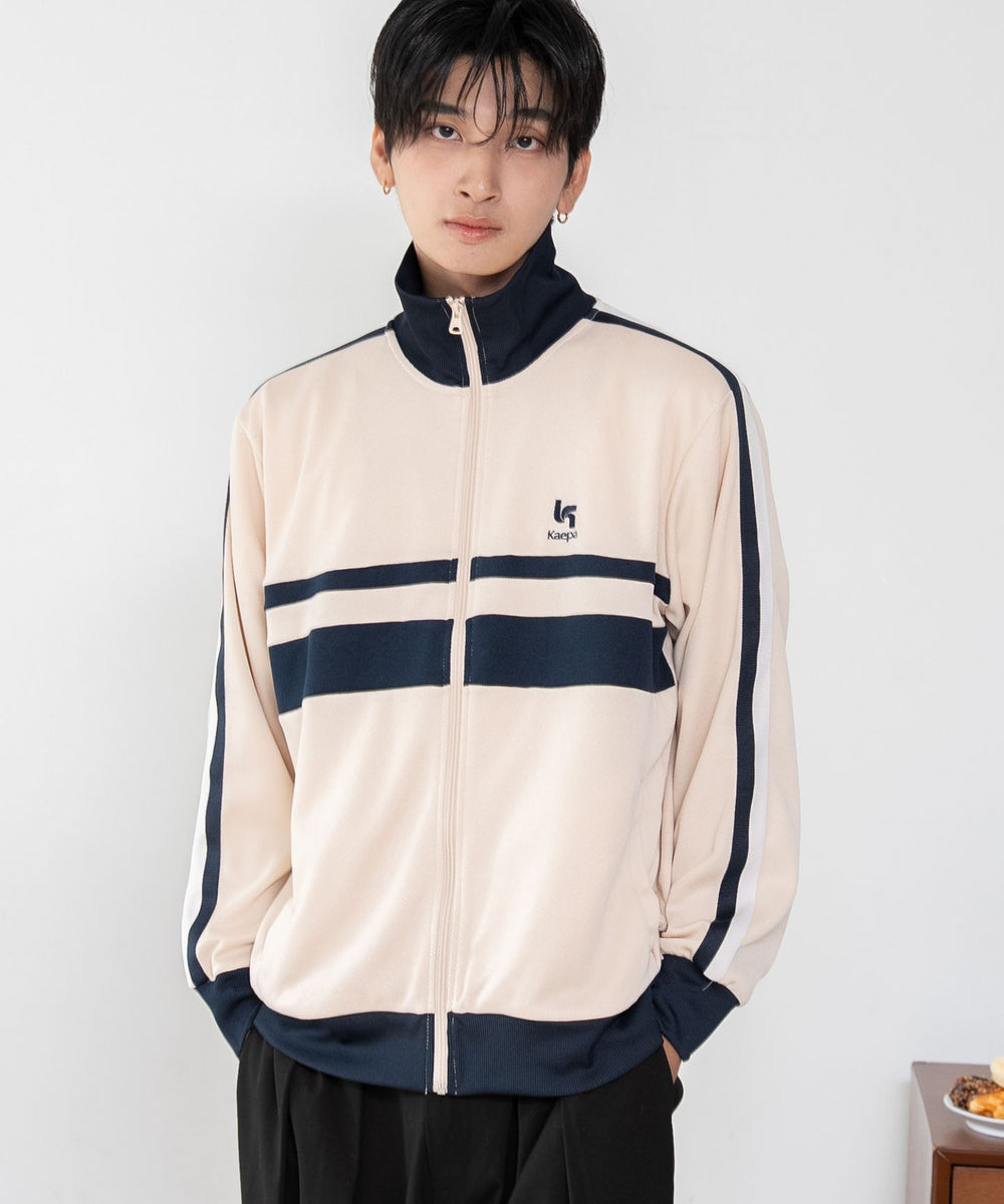 キナリ　モデル：180cm L着用