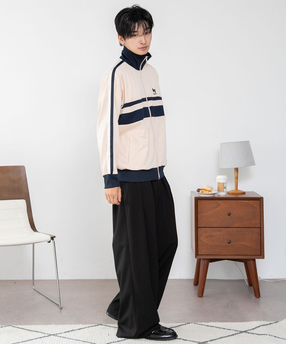 キナリ　モデル：180cm L着用