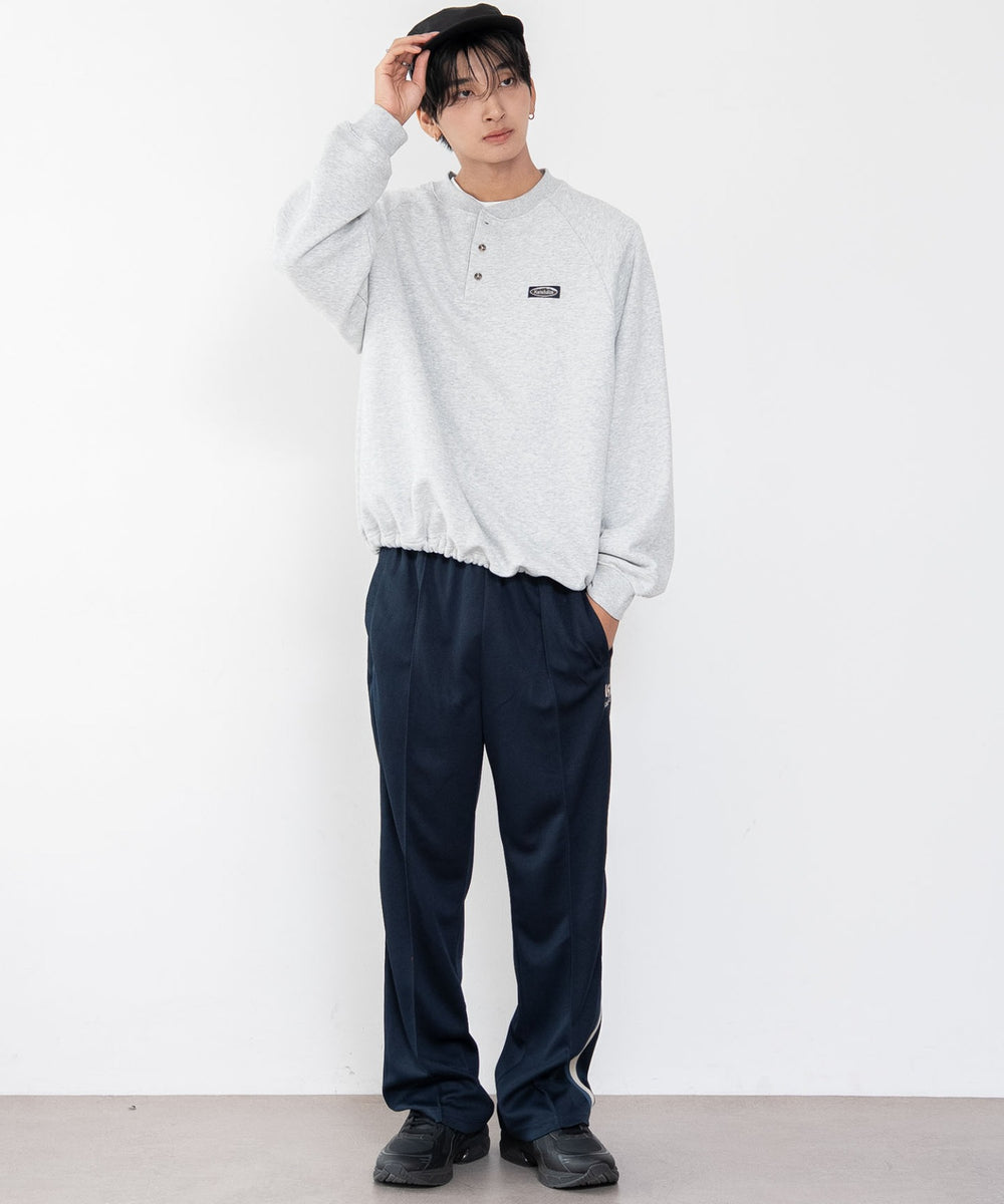 ネイビー　モデル：180cm L着用