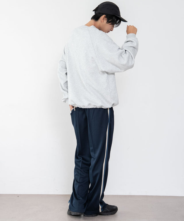 ネイビー　モデル：180cm L着用