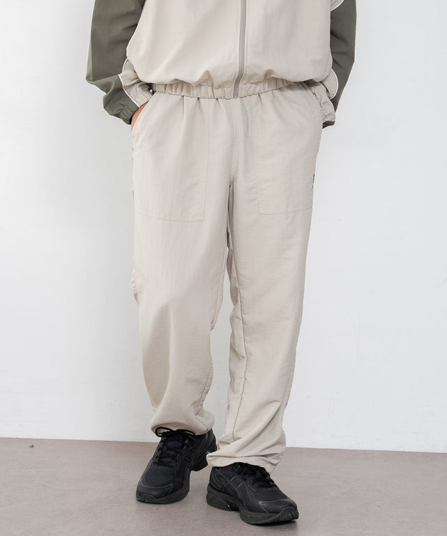 キナリ　モデル：180cm L着用