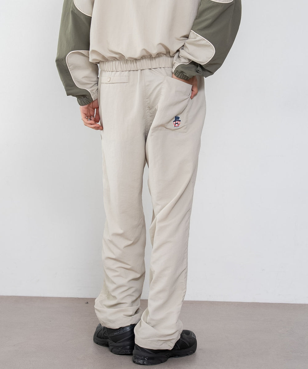 キナリ　モデル：180cm L着用