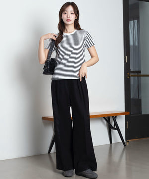 ホワイトボーダー　モデル：165cm S着用