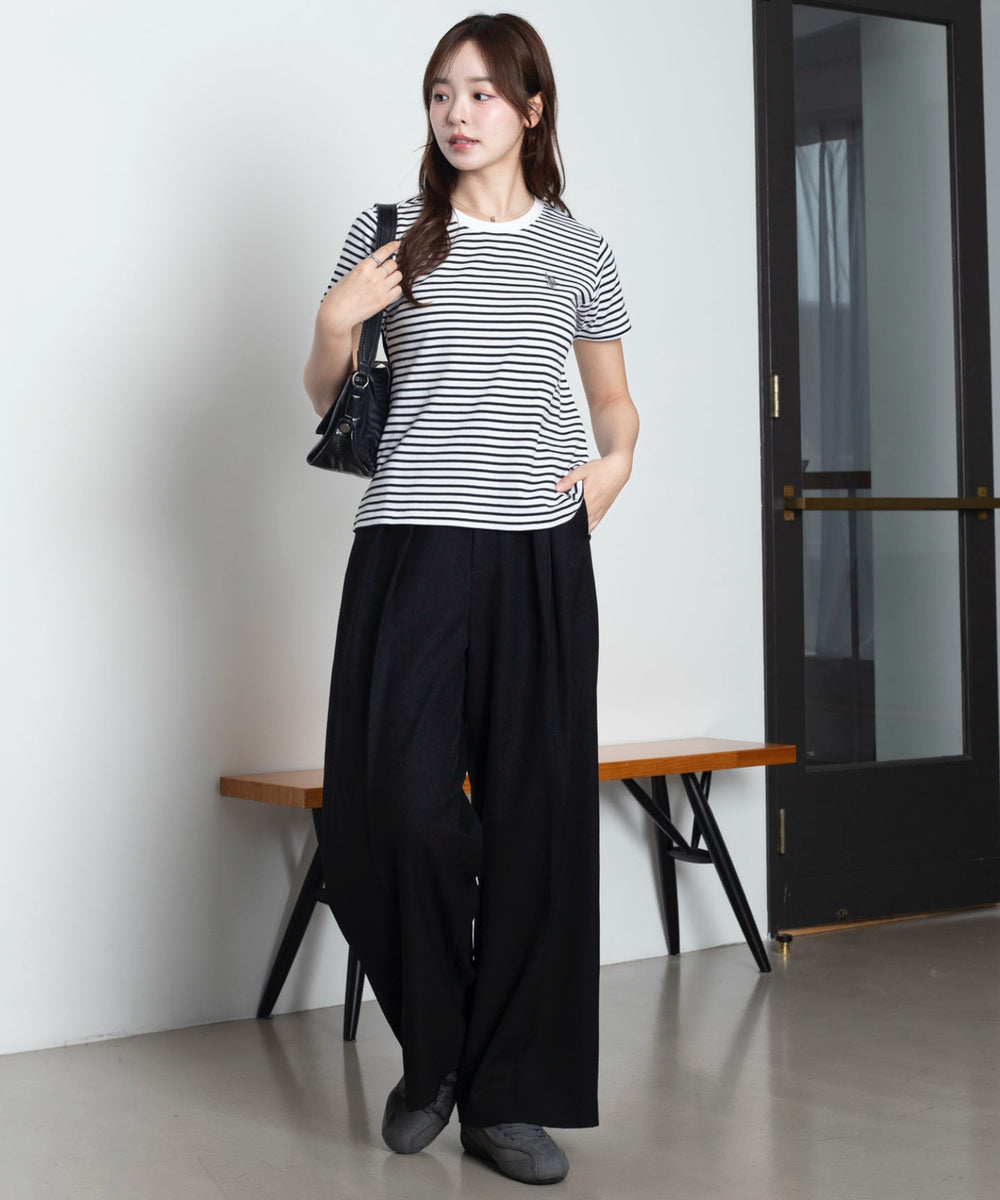 ホワイトボーダー　モデル：165cm S着用