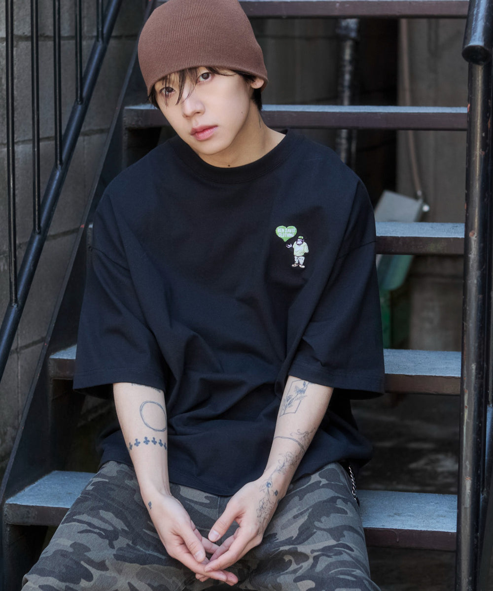 ブラック モデル：175cm L着用