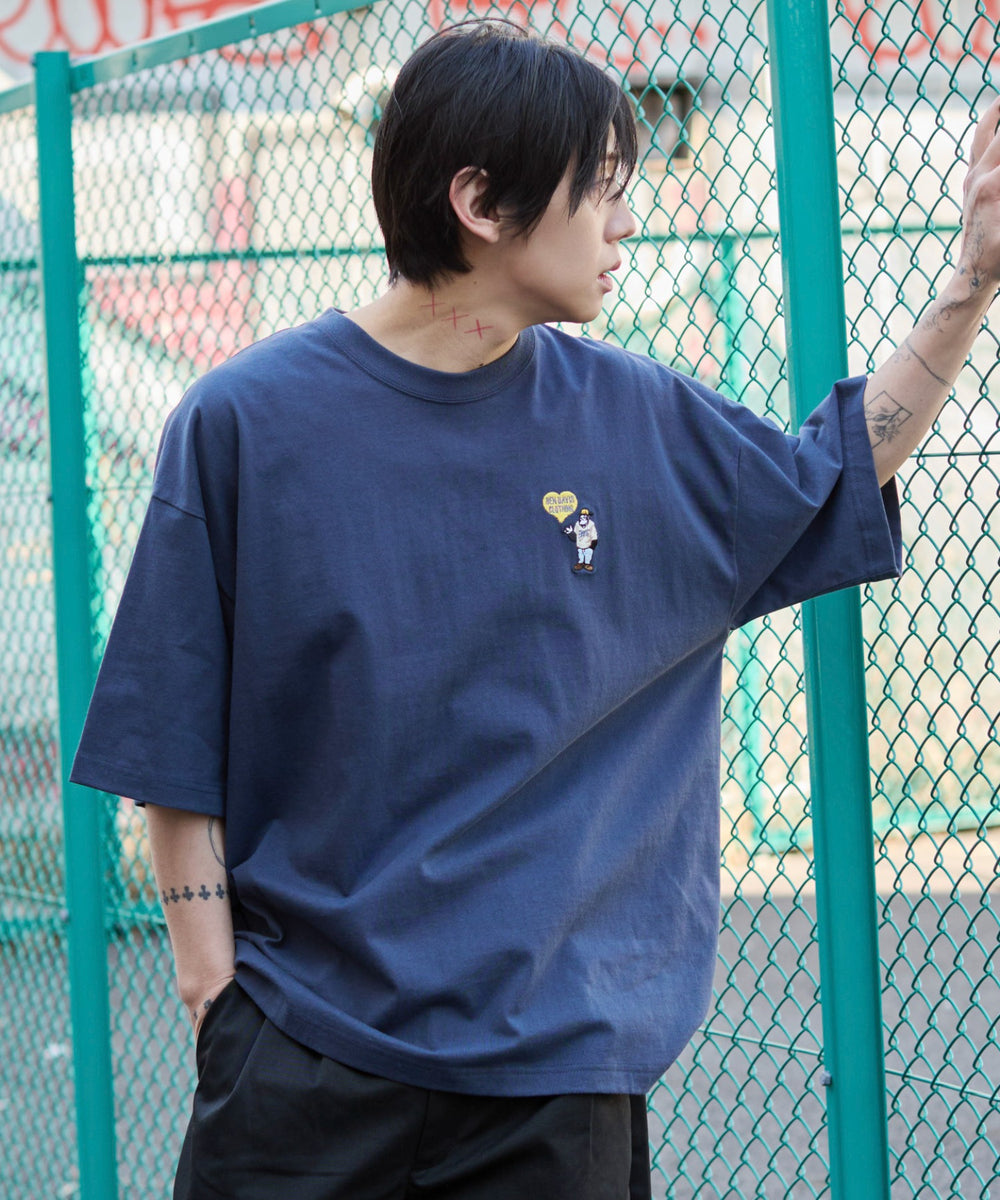 ネイビー モデル：175cm L着用