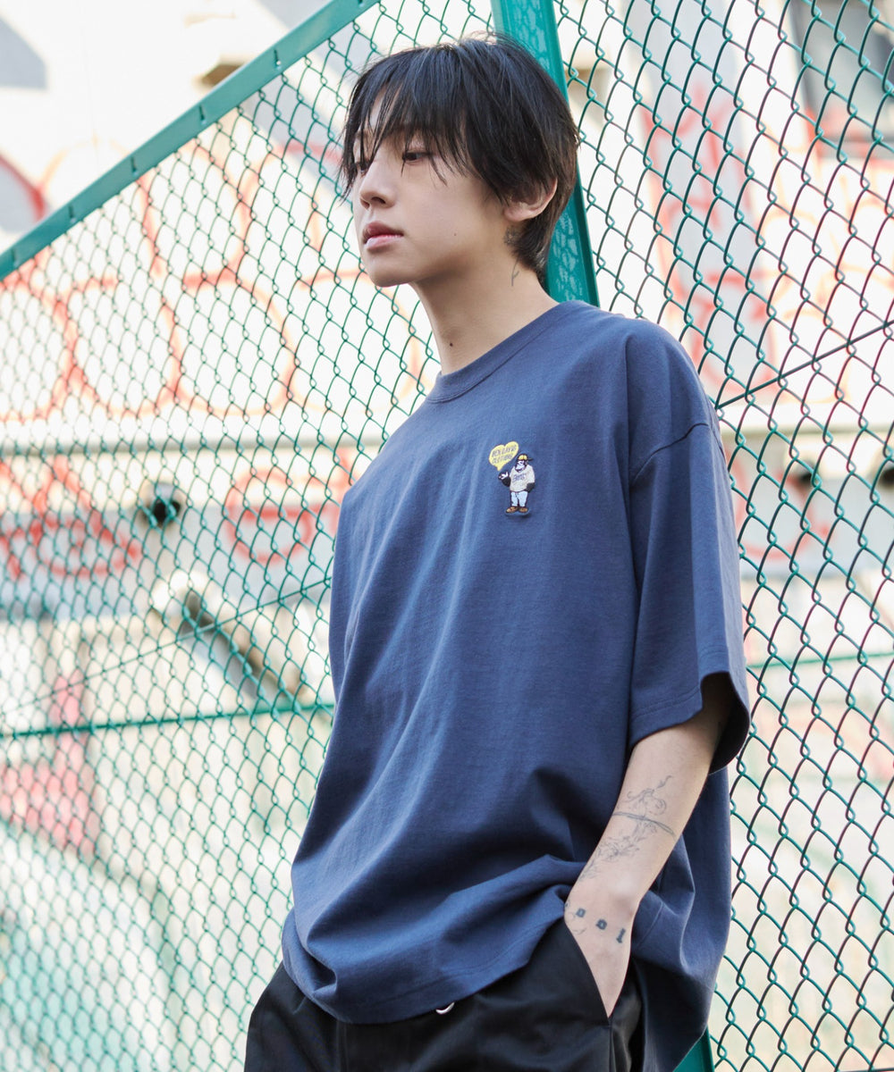 ネイビー モデル：175cm L着用