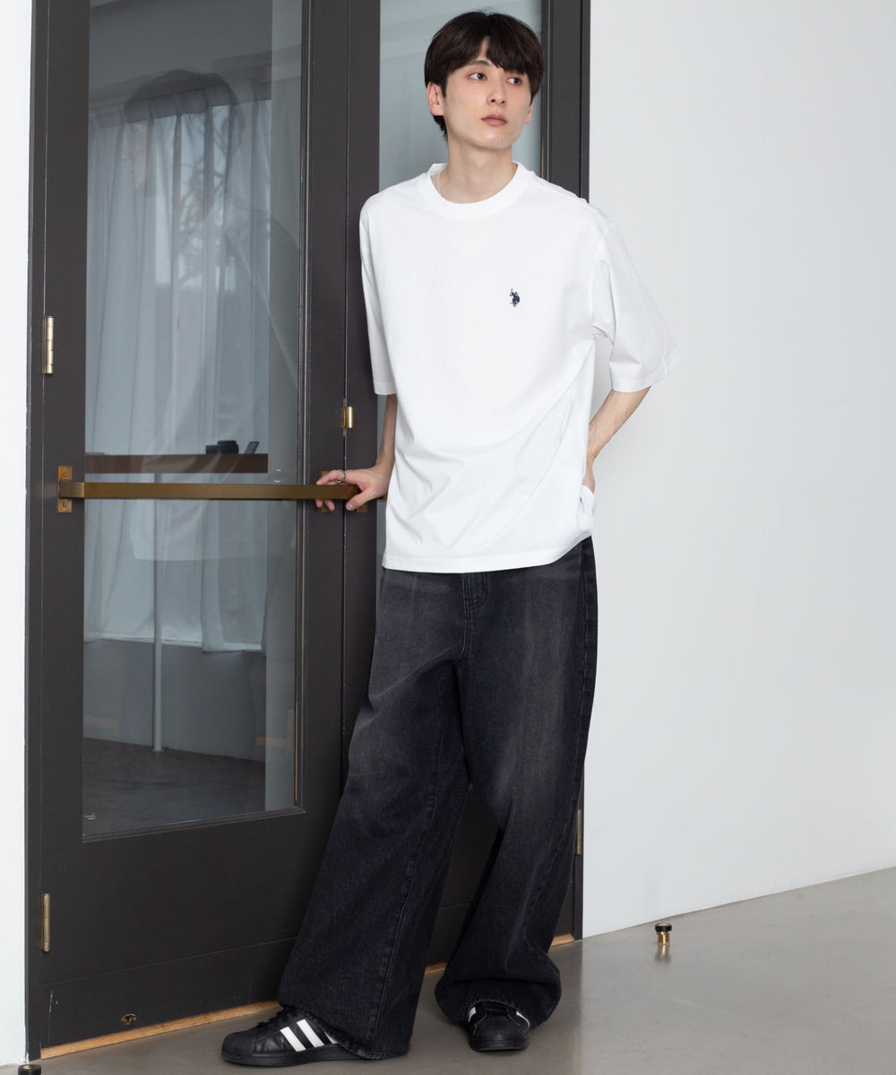 ホワイト　モデル：177cm L着用