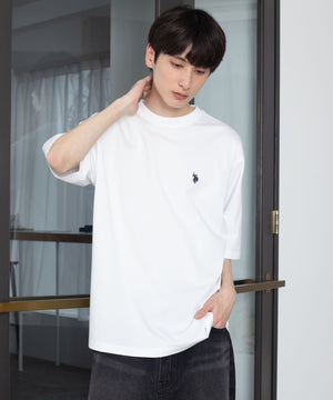 ホワイト　モデル：177cm L着用