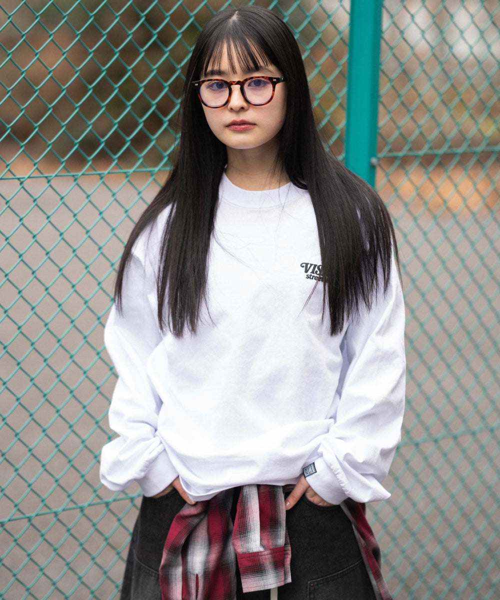 ホワイト　モデル：161cm M着用