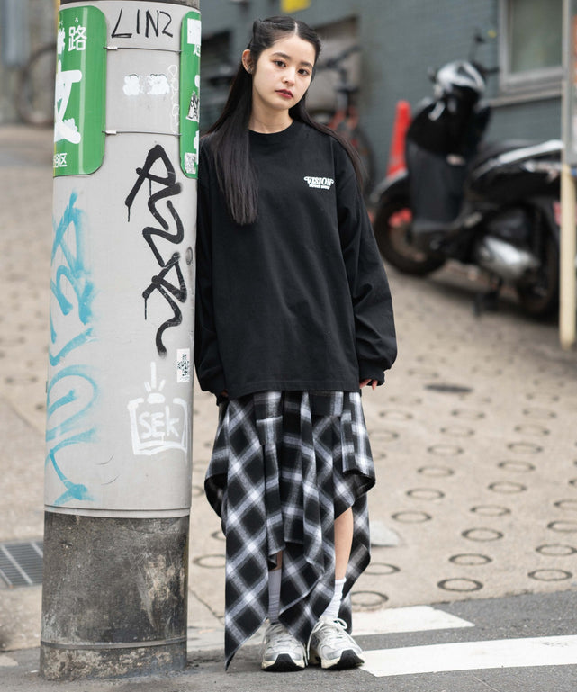 ブラック　モデル：161cm M着用