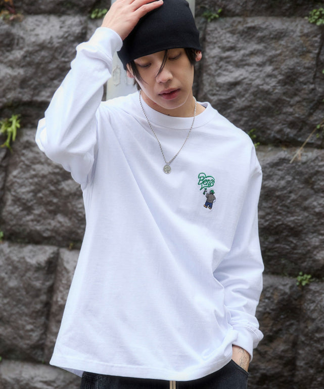 ホワイト　モデル：175cm L着用