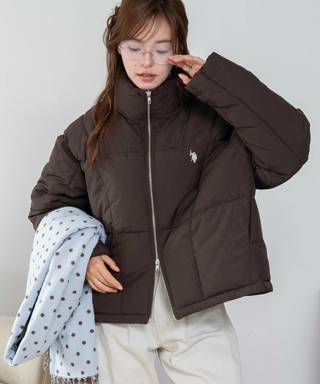 U.S.POLO ASSN.別注 ハイネックパファーブルゾン/Dブラウン　モデル：165cm F着用