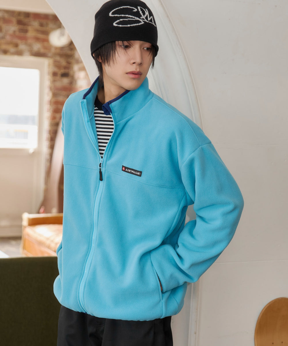 ブルー モデル：175cm L着用