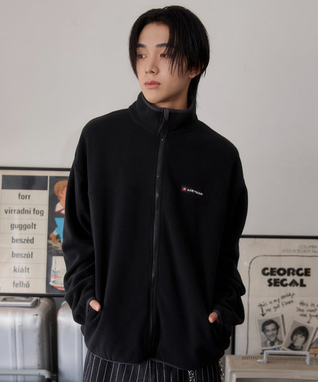 ブラック モデル：175cm L着用