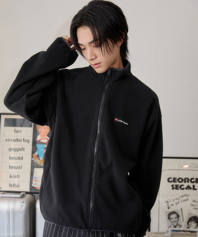 ブラック モデル：175cm L着用