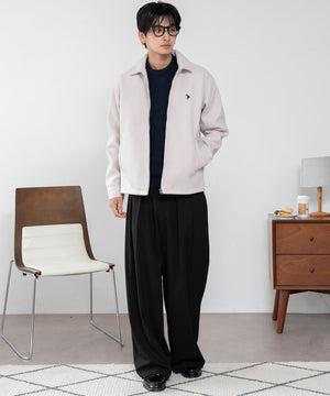 ホワイトアイボリー　モデル：180cm L着用