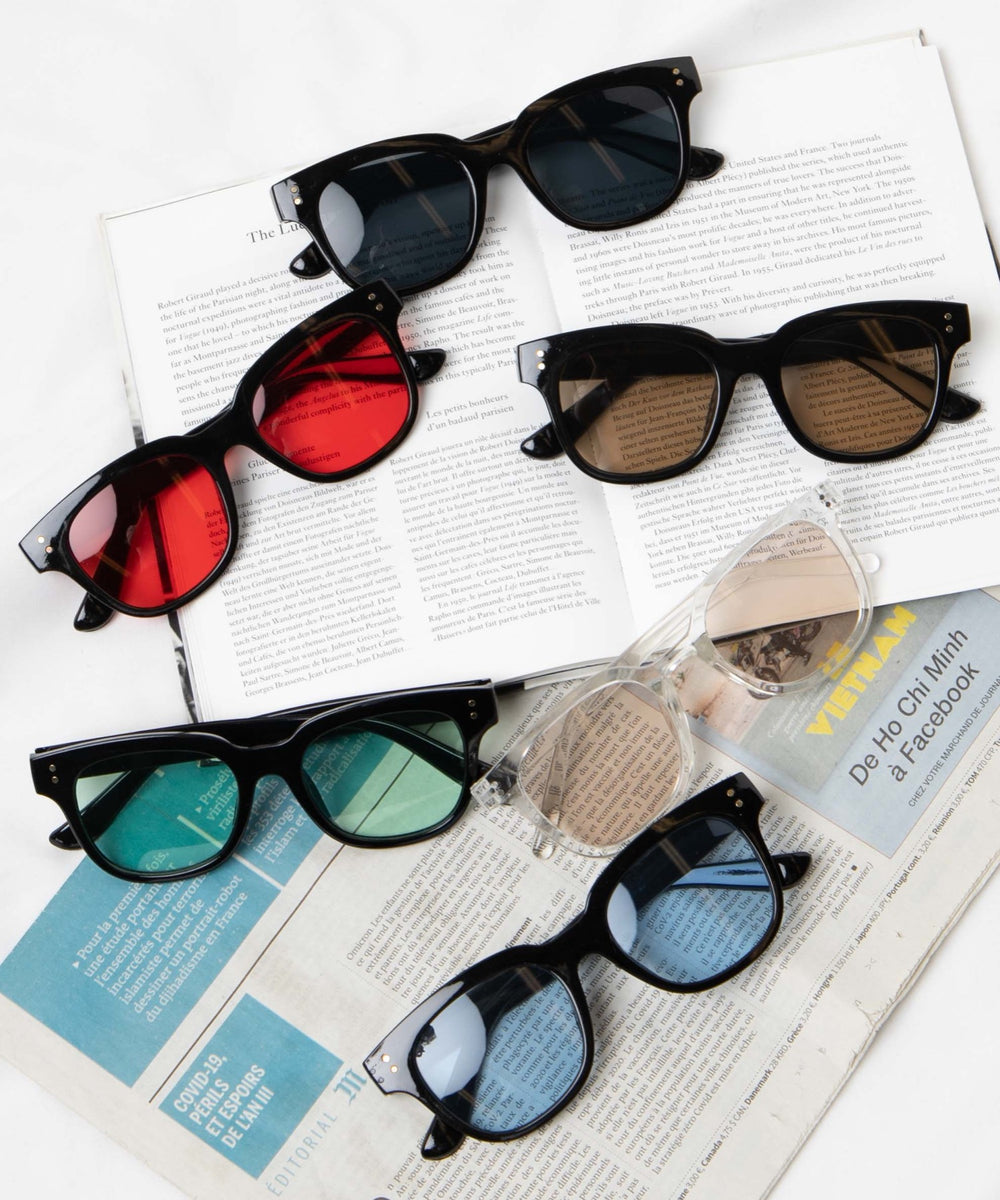 セルフレームカラーレンズ