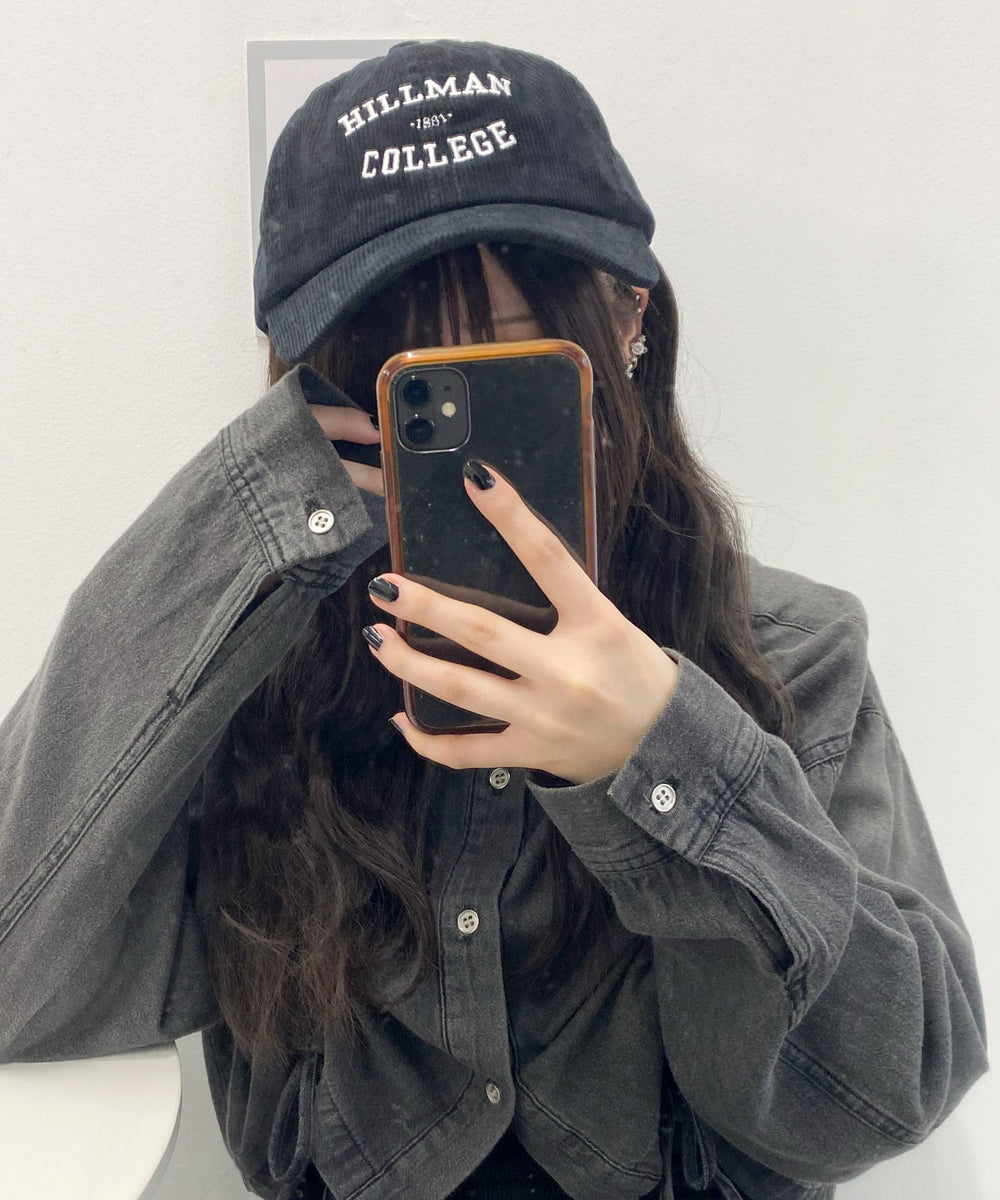 ブラック