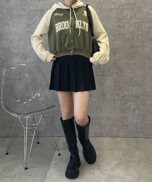 カーキ　モデル:155cm F着用