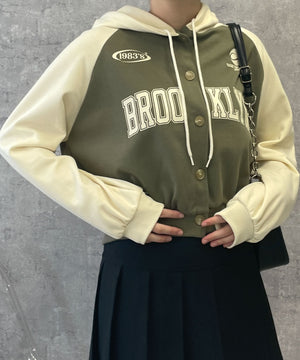 カーキ　モデル:155cm F着用